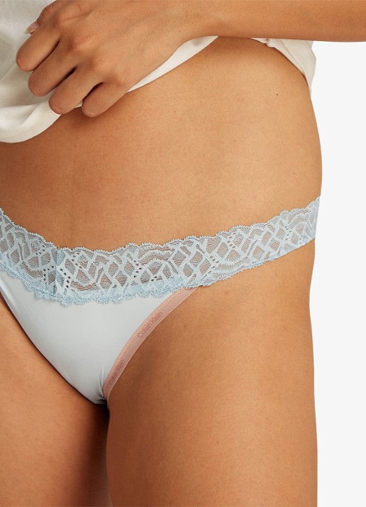 Calvin Klein Attraction slip met details van kant - detail 3 lichtblauw