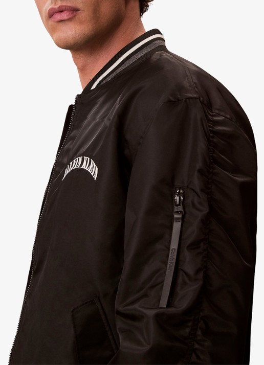 Calvin Klein Baseball jack met logo - detail 4 zwart