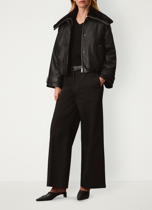 Calvin Klein Bomberjack met trompetmouw en imitatiebont - detail 5 zwart
