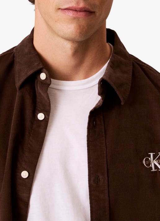 Calvin Klein Comfort fit overhemd van corduroy met borstzak - detail 2 kastanjebruin