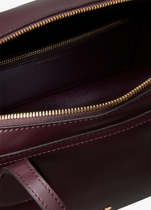 Calvin Klein Handtas met logo - detail 4 lichtbruin