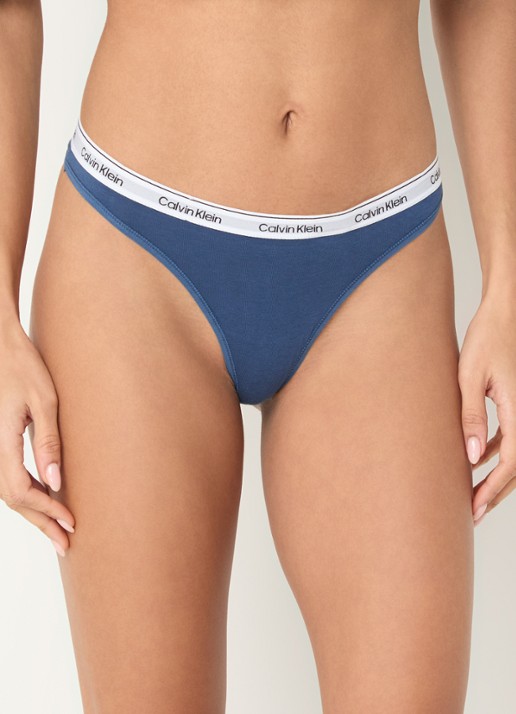 Calvin Klein Modern string met logoband - detail 2 dark denim-cec / blauw