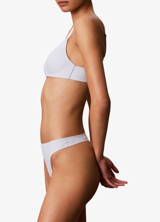 Calvin Klein Perfectly Fit beugelloze plunge T-shirt bh - detail 5 plein air-ciq