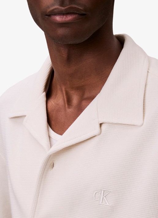 Calvin Klein Regular fit overhemd met logoborduring - detail 2 gebroken wit
