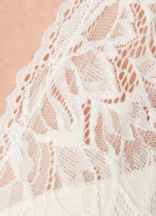 Calvin Klein Seductive Comfort voorgevormde plunge bh met overlay van kant - detail 4 gebroken wit