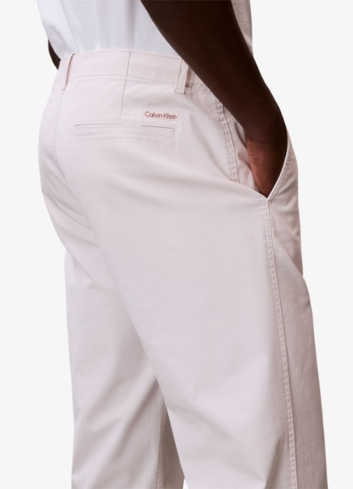 Calvin Klein Straight leg chino in katoenblend - detail 2 wit