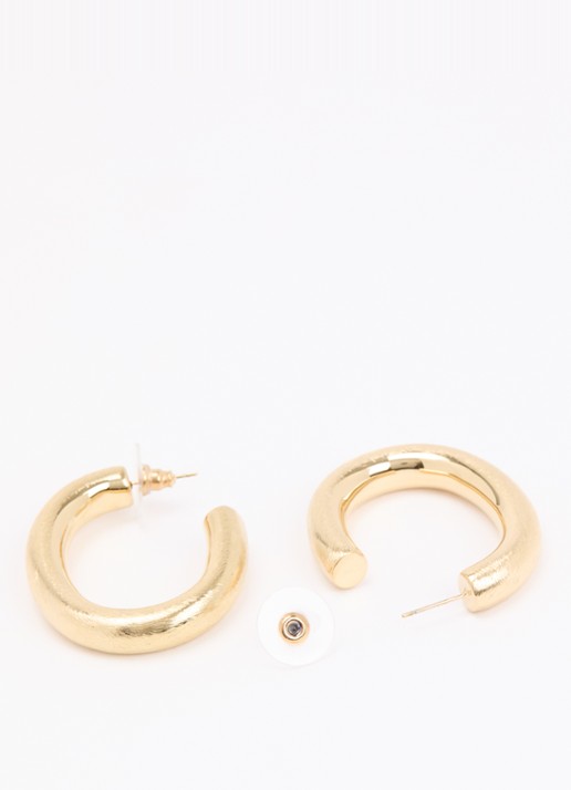 Camps & Camps Matte Oval oorstekers verguld - detail goud