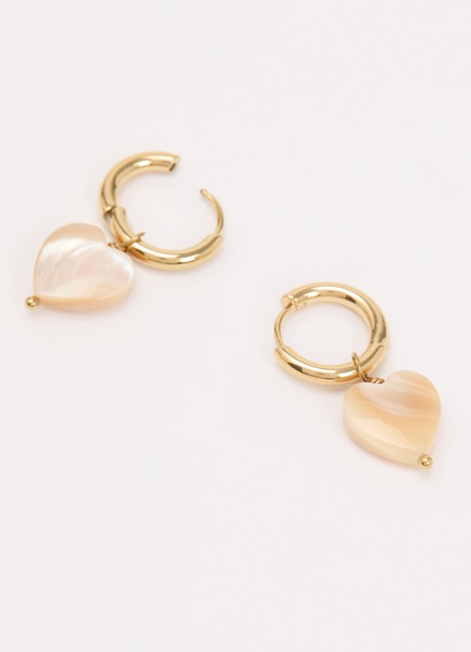 Camps & Camps Mother of Pearl Heart oorringen verguld - detail 3 goud