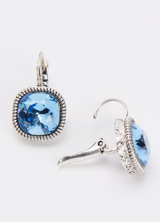 Camps & Camps Oorhangers met Swarovski kristal - detail lichtblauw