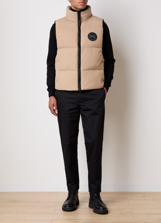 Canada Goose Lawrence gewatteerde bodywarmer met donsvulling - voorkant 2 zand