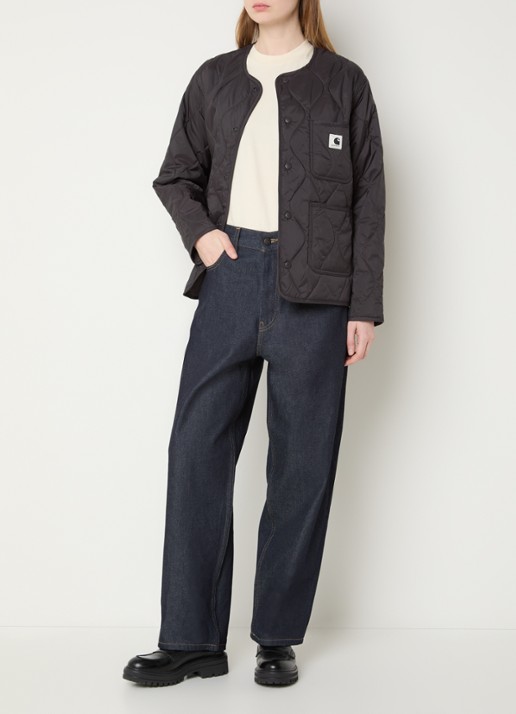 Carhartt WIP Gewatteerd jack met opgestikte zakken en logo - voorkant 2 donkerbruin