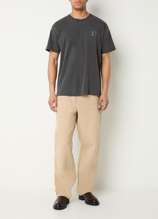Carhartt WIP Nelson T-shirt met logo - voorkant 3 zwart