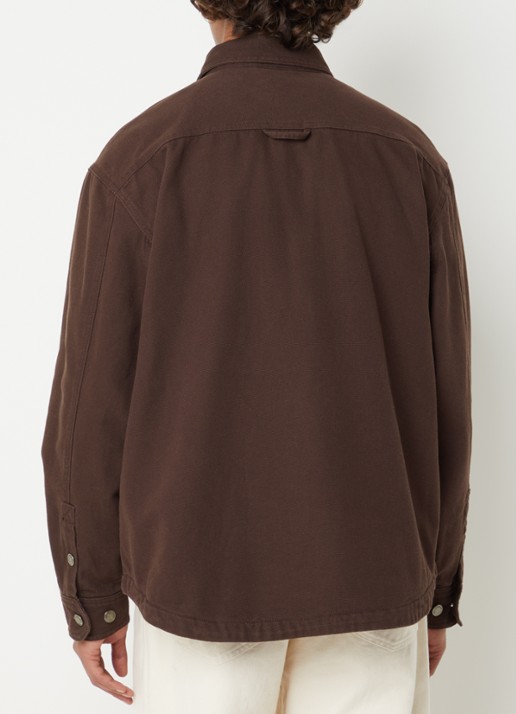 Carhartt WIP Selby jack met borstzakken - achterkant bordeauxrood