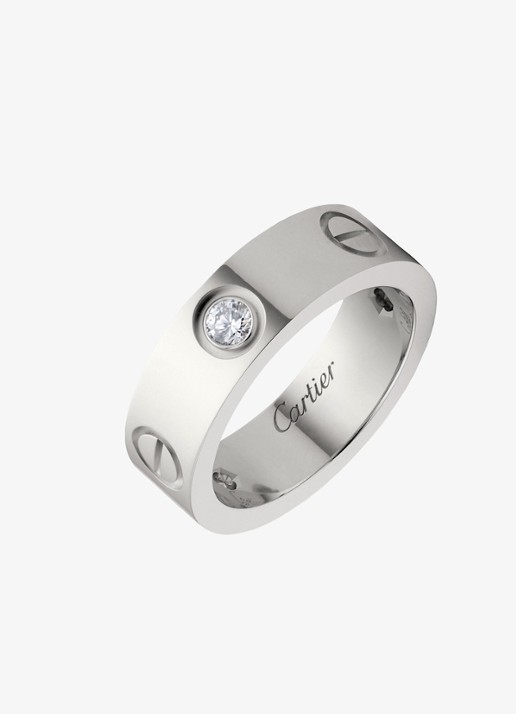 Cartier LOVE trouwring, klassiek model van 18 karaat witgoud met 0.23 ct diamant CRB40325 - detail witgoud