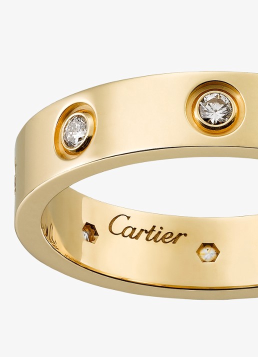 Cartier LOVE trouwring, klein model van 18 karaat geelgoud met 0.19 ct diamant CRB4056200 - detail 3 geelgoud