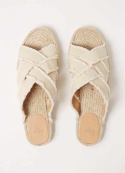 Castañer Pilita slipper met gerafelde details - detail 4 zand