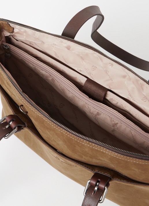 Castelijn & Beerens Nubuck schoudertas met 15,6 inch laptopvak - detail 2 zand