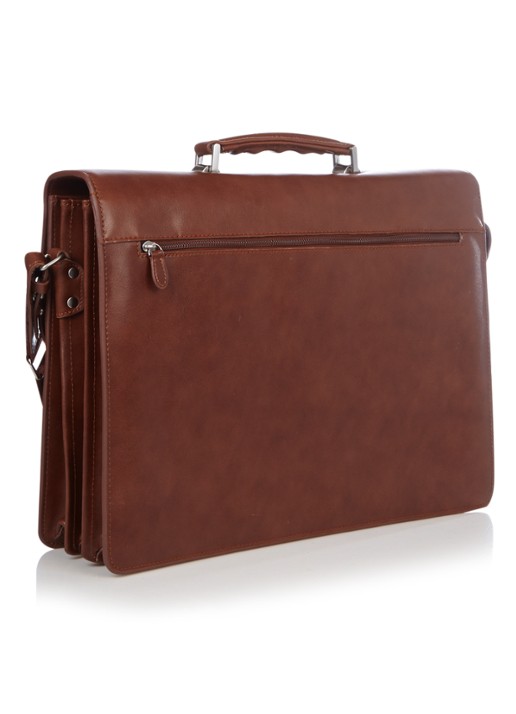 Castelijn & Beerens Realta businesstas van leer met 15,4 inch laptopvak - detail 3 cognac