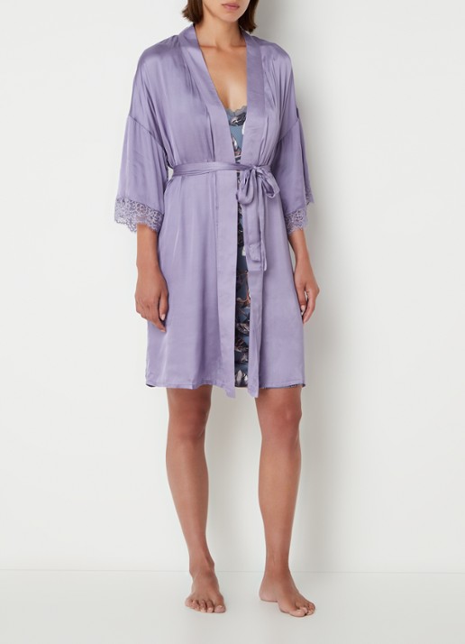 CCDK Copenhagen Jeanette kimono van satijn met kant - voorkant 4 lila