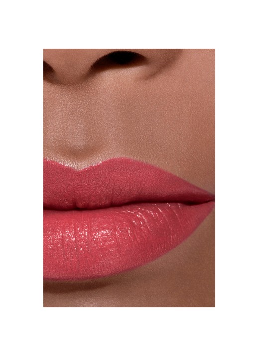 CHANEL DE LANGHOUDENDE HYDRATERENDE EN GLADSTRIJKENDE VERZORGENDE LIPPENSTIFT MET SATIJNGLANS - detail 4 126 venise