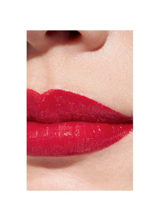 CHANEL DE LANGHOUDENDE HYDRATERENDE EN GLADSTRIJKENDE VERZORGENDE LIPPENSTIFT MET SATIJNGLANS - detail 3 122 riviera