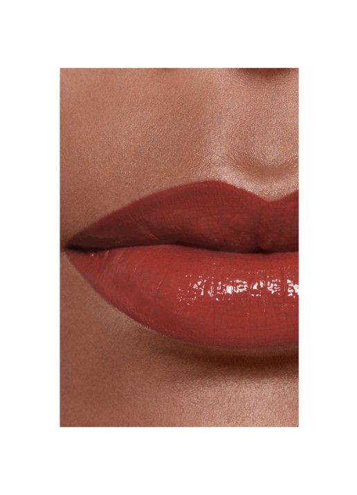 CHANEL DE UITERST LANGHOUDENDE GLANZENDE VLOEIBARE LIPPENSTIFT - detail 4 75 fidélité 
