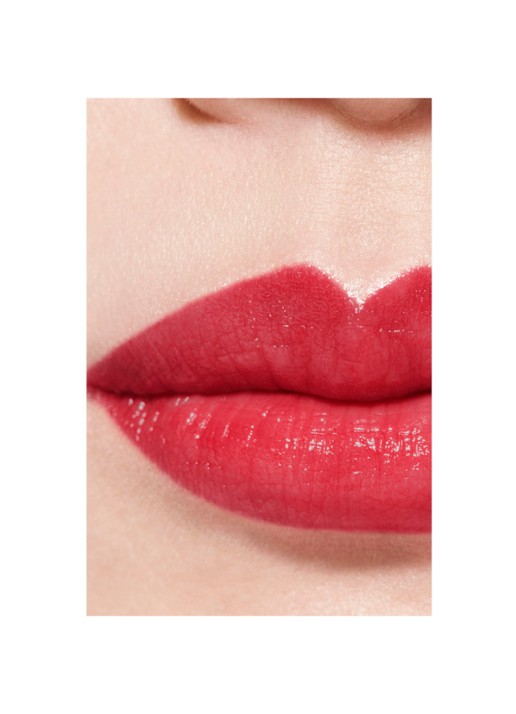 CHANEL DE VERFRAAIENDE HYDRATERENDE GETINTE BALSEM MET INTENSITEIT OP MAAT - detail 3 920 in love