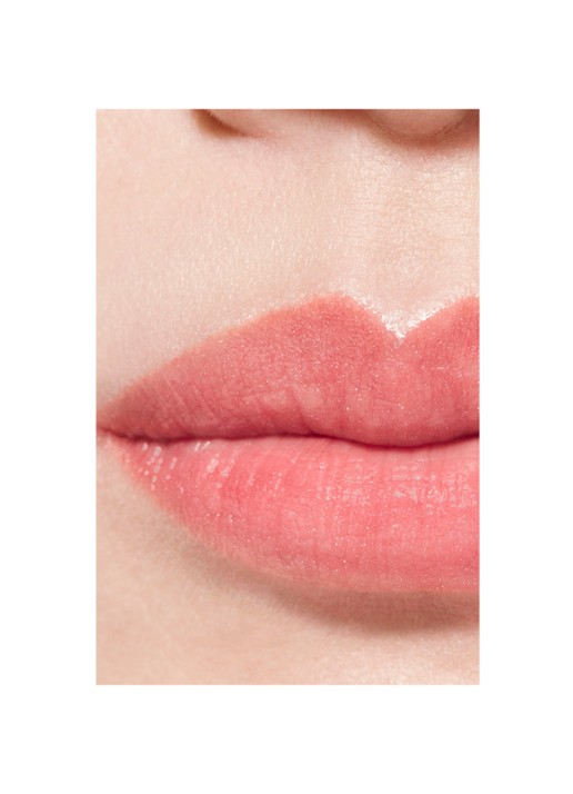 CHANEL DE VERFRAAIENDE HYDRATERENDE GETINTE BALSEM MET INTENSITEIT OP MAAT - detail 3 928 pink delight