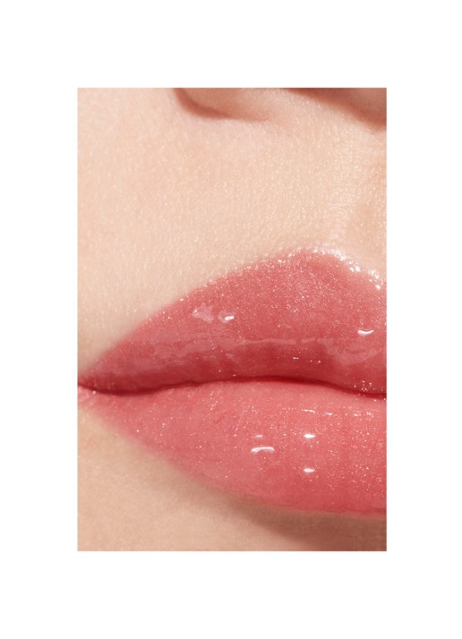 CHANEL HYDRATERENDE EN GLADSTRIJKENDE HOOGGLANS GLOSS - detail 5 445 bijou