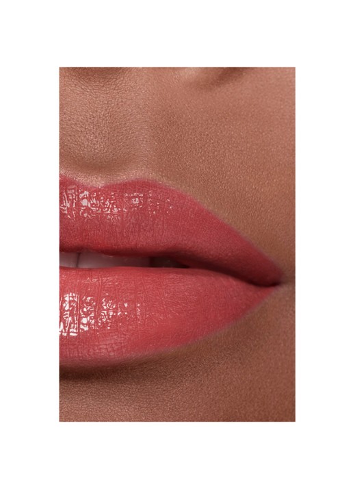 CHANEL KLEUR, GLANS, INTENSITEIT IN EEN FLASH - detail 4 144 move