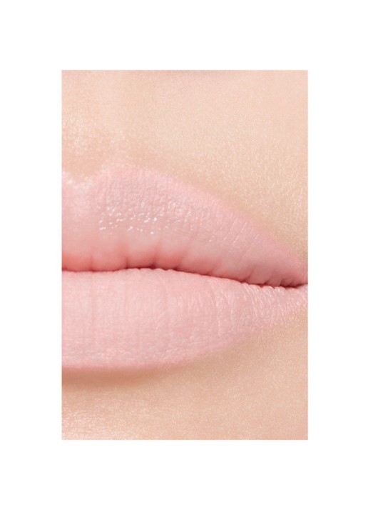 CHANEL LANGHOUDEND LIPPENPOTLOOD  - detail 5 152 clear 