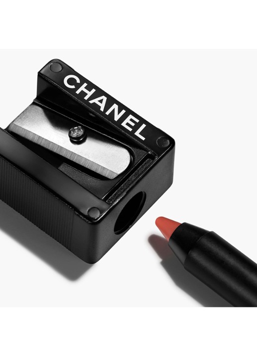CHANEL LANGHOUDEND LIPPENPOTLOOD  - detail 2 180 rouge brique