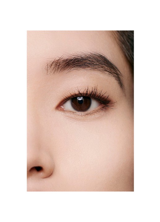 CHANEL LANGHOUDEND - UITERST COMFORTABEL - CORRECTOR MET PERFECTE FINISH - detail 5 b10