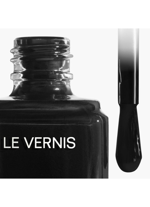 CHANEL LANGHOUDEND - detail 3 161 le diable en chanel 