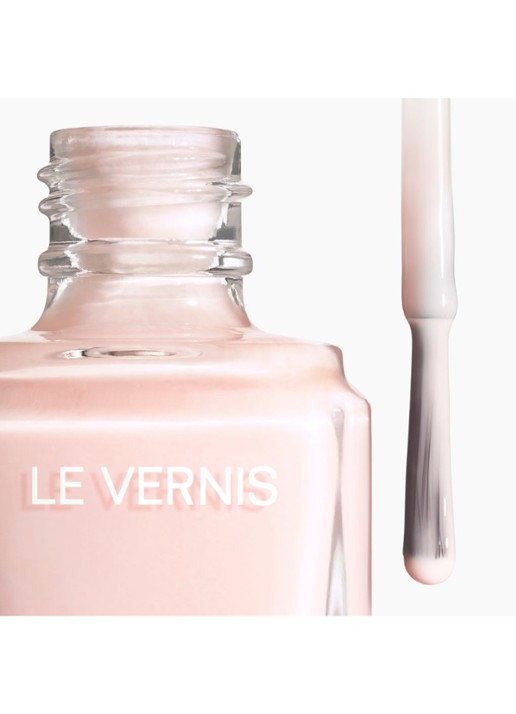CHANEL LANGHOUDENDE NAGELLAK - detail 2 111 ballerina