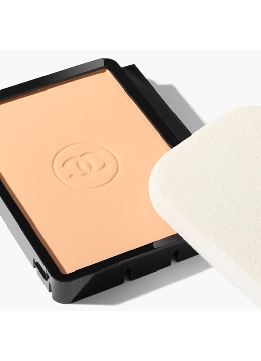 CHANEL LANGHOUDENDE UITERST COMFORTABELE COMPACTE FOUNDATION MET PERFECTE FINISH - detail 2 b30 