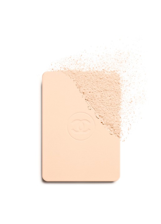 CHANEL LANGHOUDENDE UITERST COMFORTABELE COMPACTE FOUNDATION MET PERFECTE FINISH - detail 3 br12 