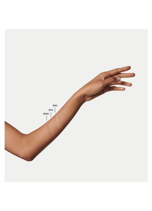 CHANEL LANGHOUDENDE UITERST COMFORTABELE COMPACTE FOUNDATION MET PERFECTE FINISH - detail 6 b70 