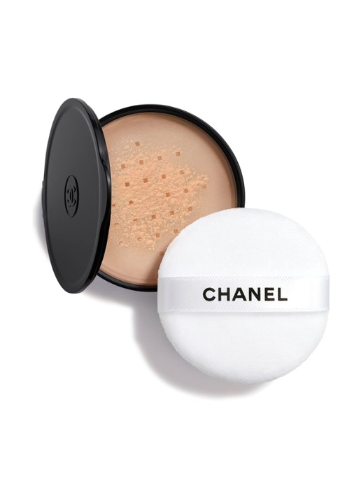 CHANEL LOS POEDER MET EEN NATUURLIJKE FINISH. REISFORMAAT - voorkant 50 medium intense 