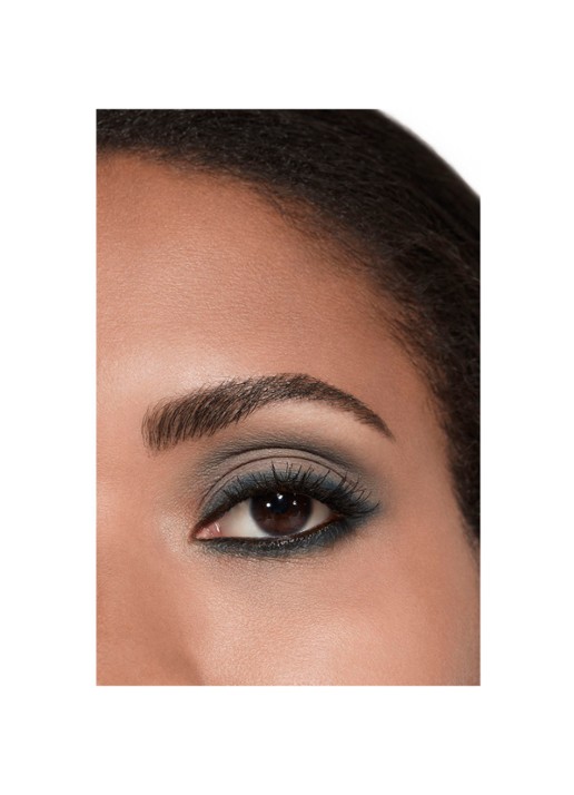 CHANEL OOGSCHADUW MET VEELZIJDIG EFFECT - detail 6 324 blurry blue