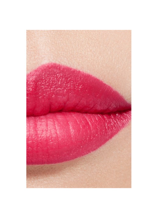 CHANEL STRALENDE FLUWEELACHTIGE LIPPENSTIFT - detail 5 45 intense 