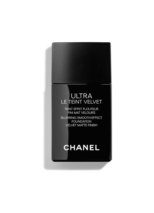 CHANEL TEINT MET VERVAGEND EFFECT. FLUWEELACHTIGE MATTE FINISH.