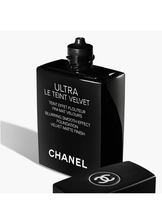 CHANEL TEINT MET VERVAGEND EFFECT. FLUWEELACHTIGE MATTE FINISH. - detail 2 b40