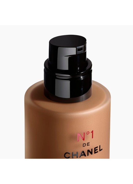 CHANEL VERHELDEREN – HYDRATEREN – BESCHERMEN - detail 3 br132 
