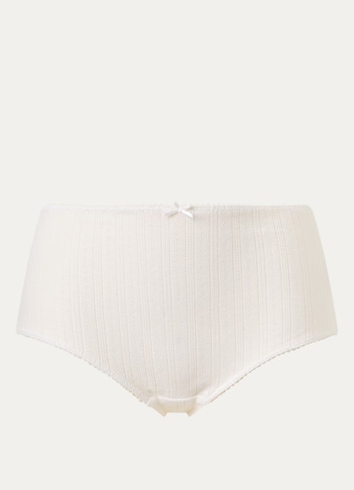 Chantelle Liefje high waisted pyjamashort met opengewerkt dessin - voorkant gebroken wit