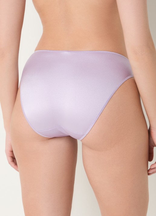 Chantelle Slip met borduring - achterkant 5 lavendel