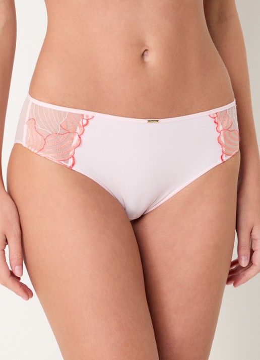 Chantelle Slip met borduring - detail 4 lichtroze