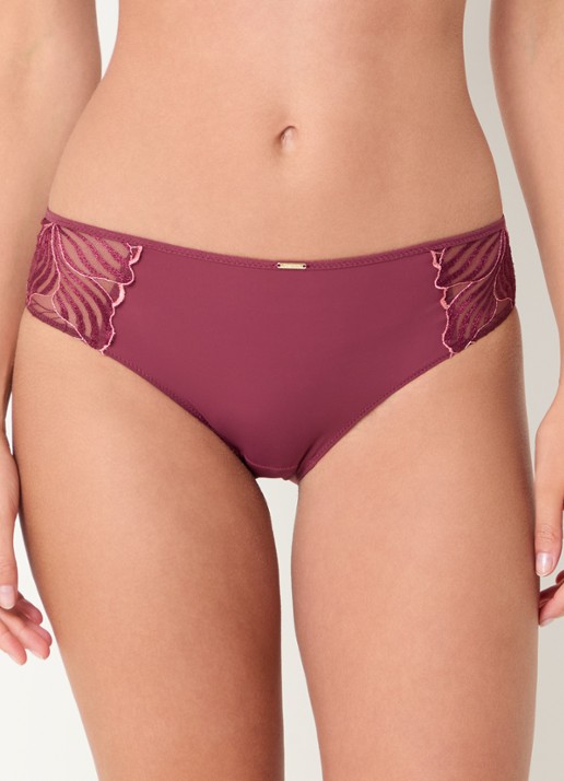 Chantelle Slip met borduring - detail 3 bordeauxrood