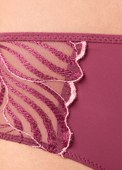 Chantelle Slip met borduring - detail 4 bordeauxrood