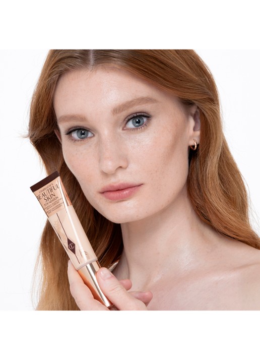 Charlotte Tilbury Beautiful Skin Foundation - vloeibare foundation - detail 5 1 neutral